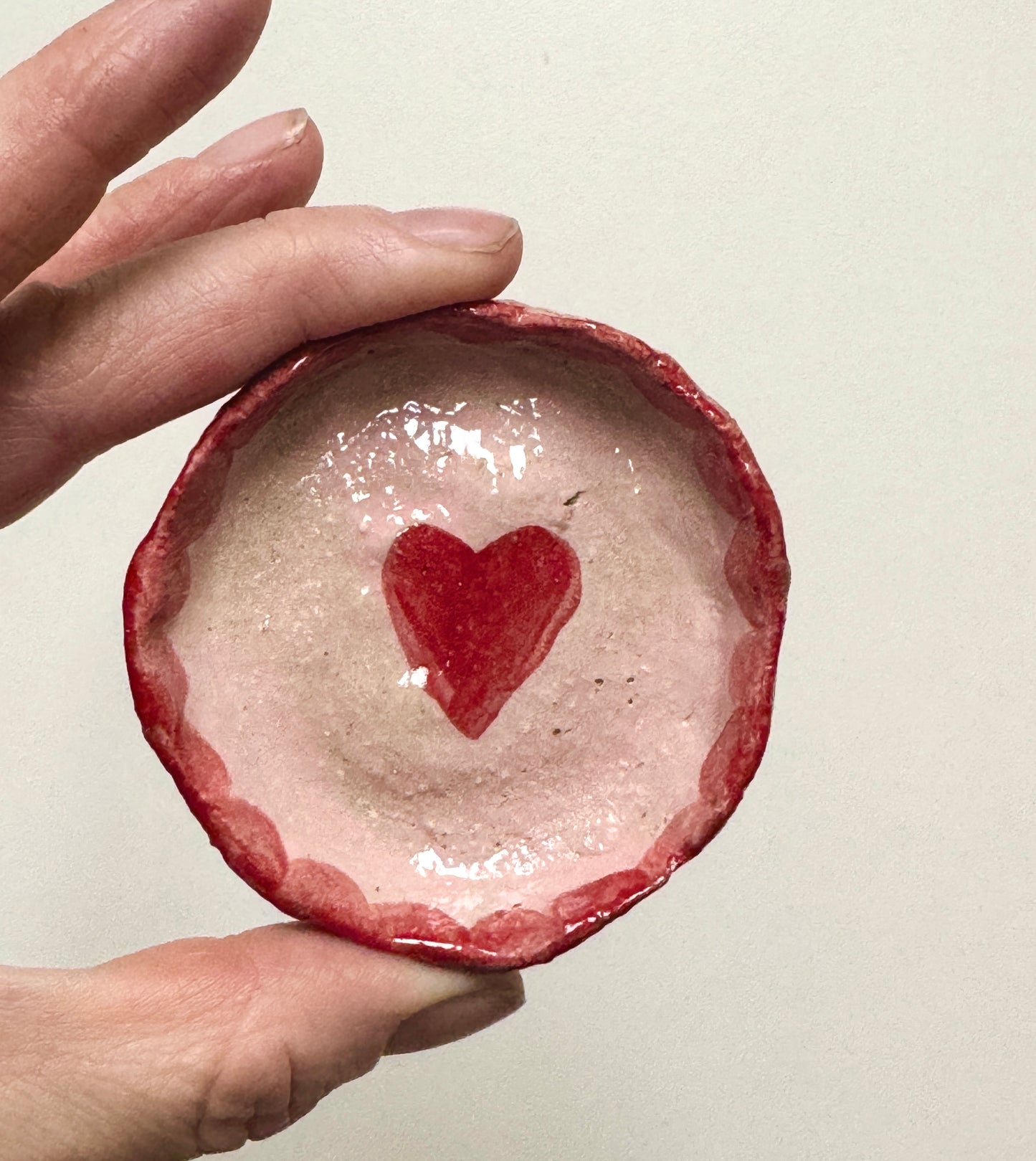 Ceramics - Round Heart Dish 1
