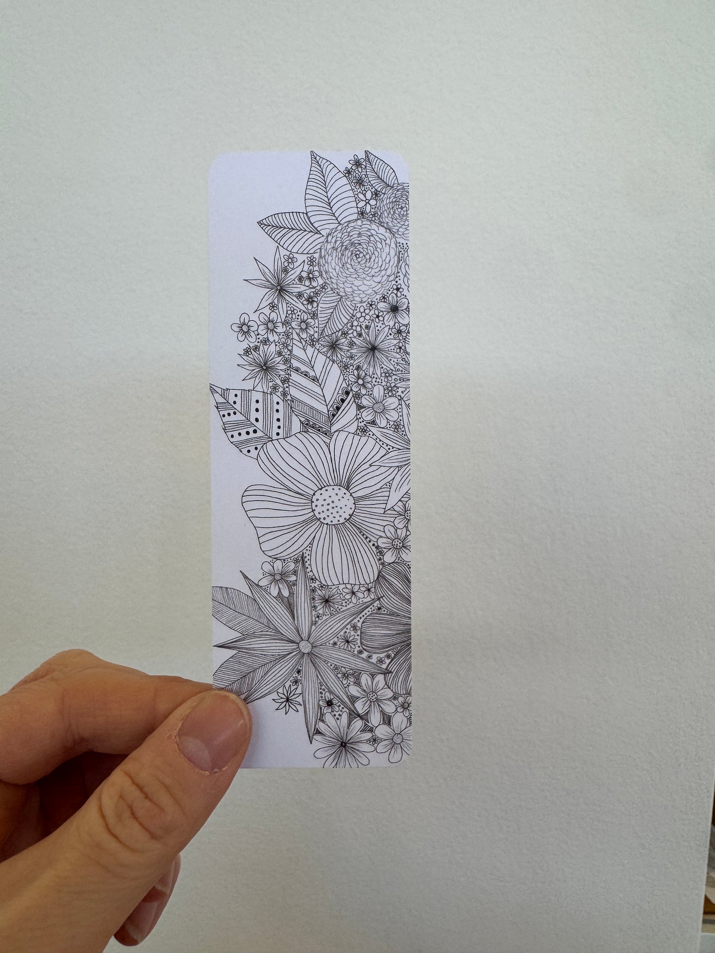 Bookmark - Fine Lines Forals 3