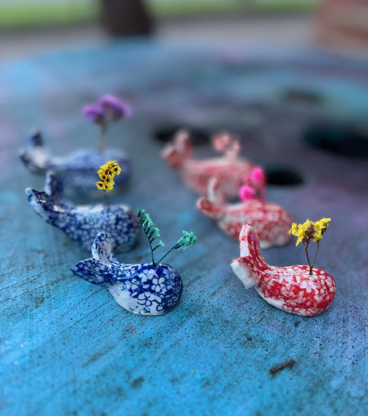 Ceramic Whale - Large Daisies