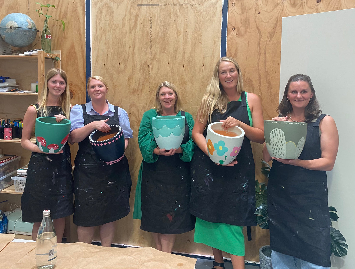 Paint & Sip - Pot Painting Workshop - Friday 7th November 7pm-9pm