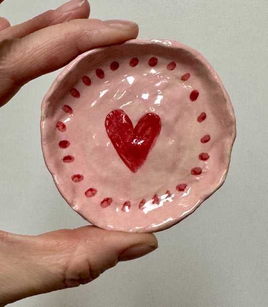 Ceramics - Round Heart Dish 3