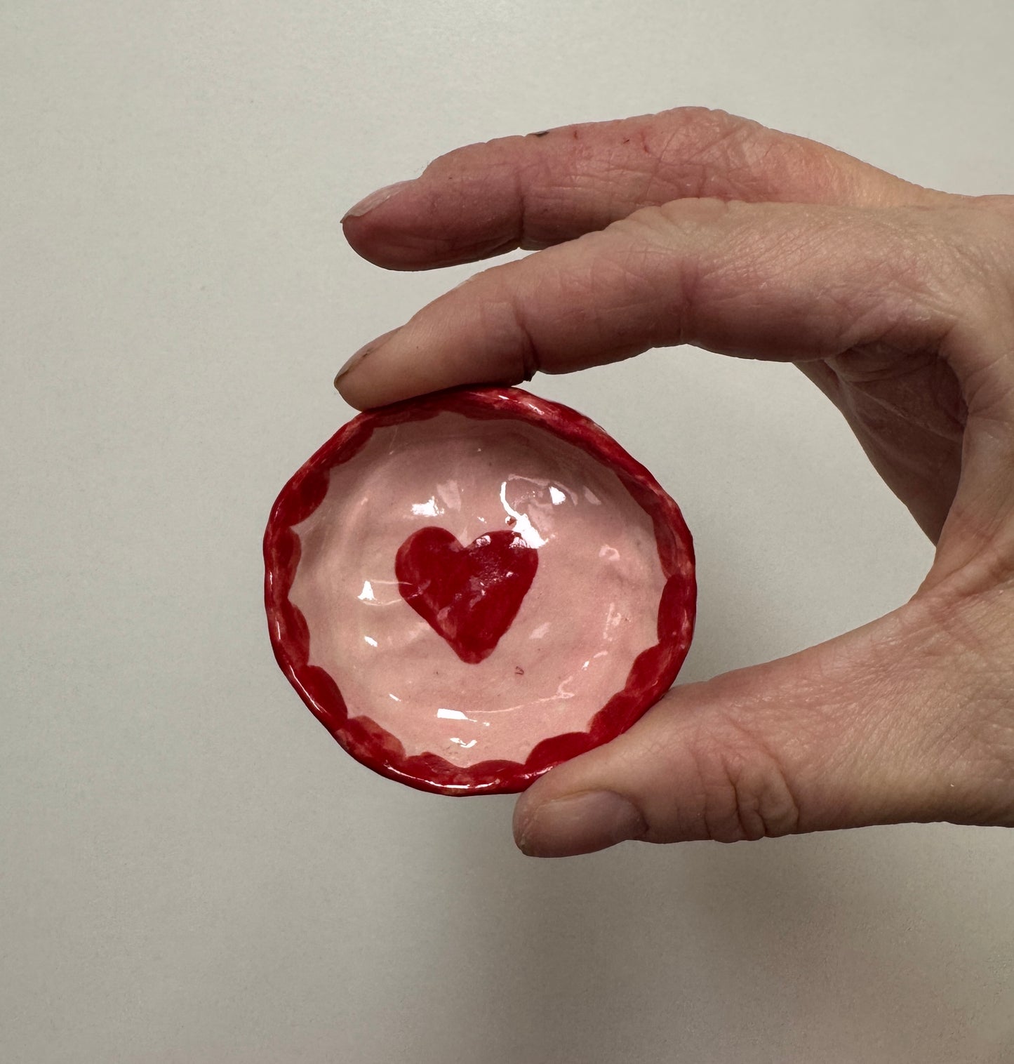 Ceramics - Round Heart Dish 4