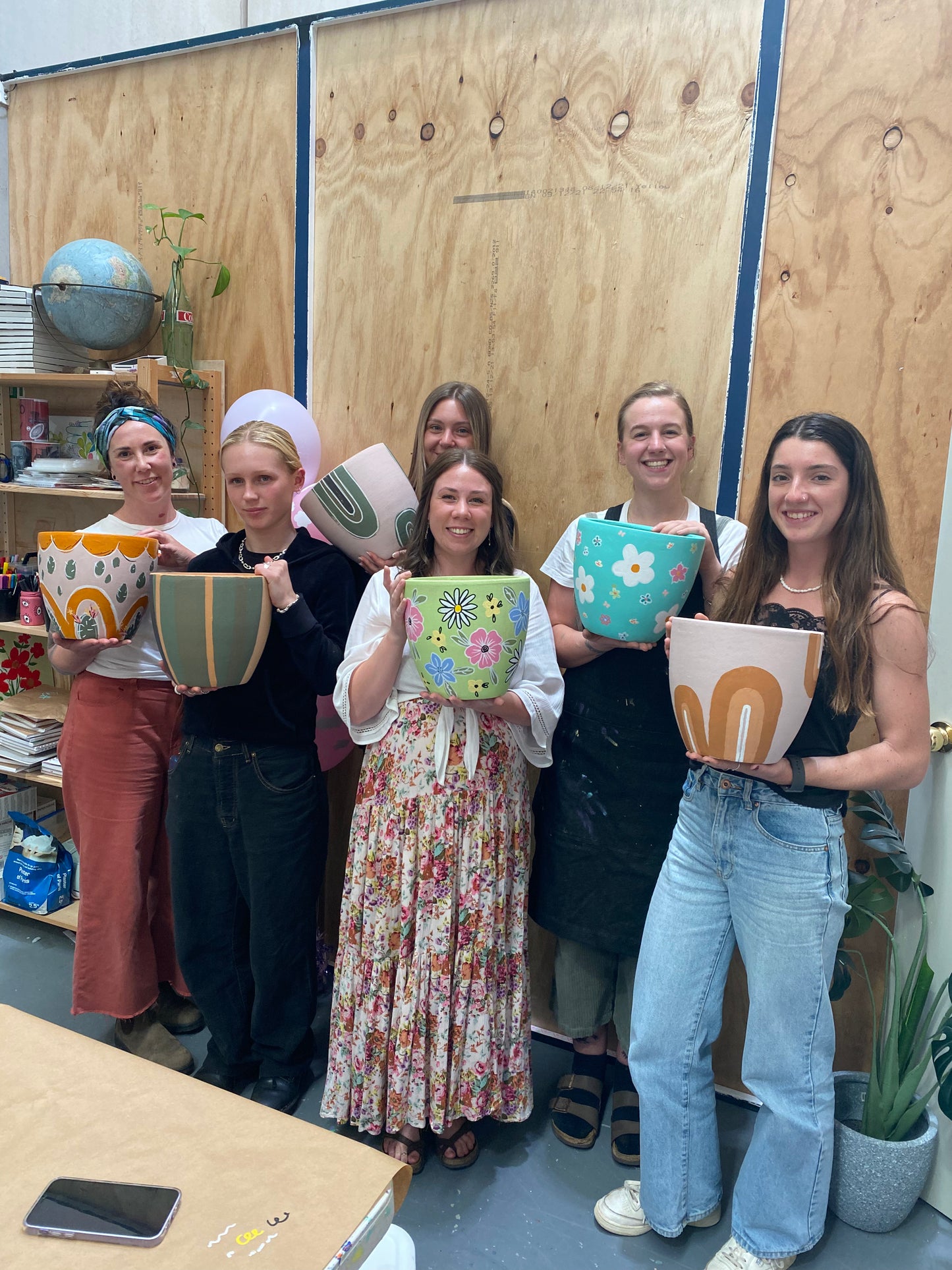 Paint & Sip - Pot Painting Workshop - Friday 7th November 7pm-9pm